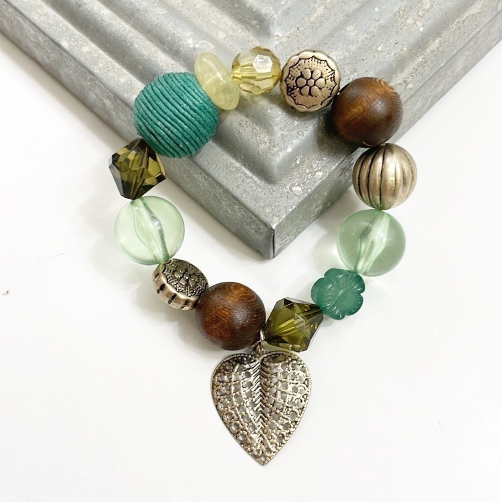 Beaded leaf bracelet